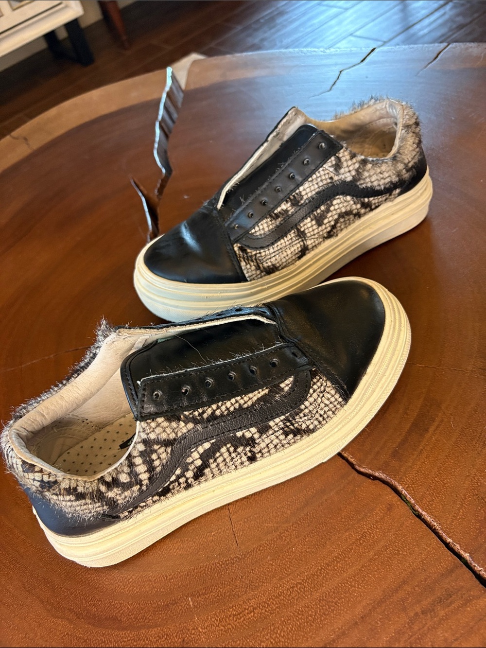 Vans Vault UA Old Skool LX Super ComfyCush Snake Pony Hair Women’s 7, Mens 5.5